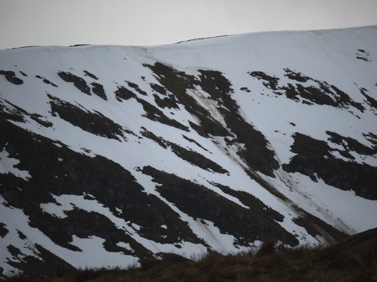 Full depth avalanche in the Moy Corrie. Probably cornice triggered.