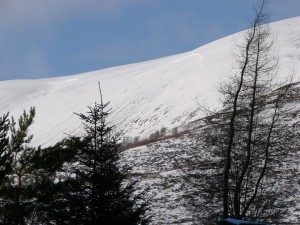More avalanches cross the path in Coire Ardair