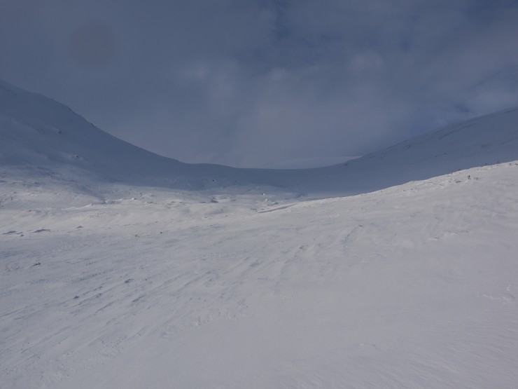 More less complete cover of snow from 350m upwards in Coire Chomharsain.