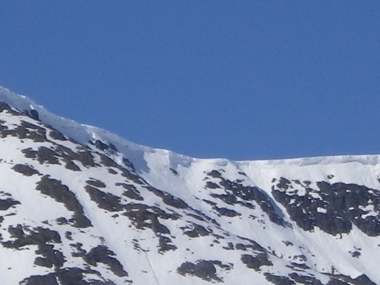 Some large cornice lines still in place - mostly on Easterly aspects