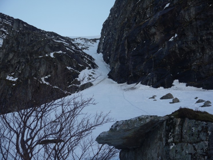 Raeburn's Gully, Coire Adair today. Widespread evidence of falling ice and rocks.